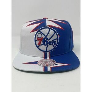 Philadelphia 76ers SnapBack Hat Mitchell & Ness x Lids Shockwave Adjustable Cap‎